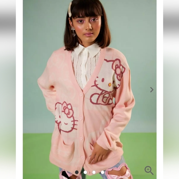 Hello kitty cardigan - Picture 1 of 4